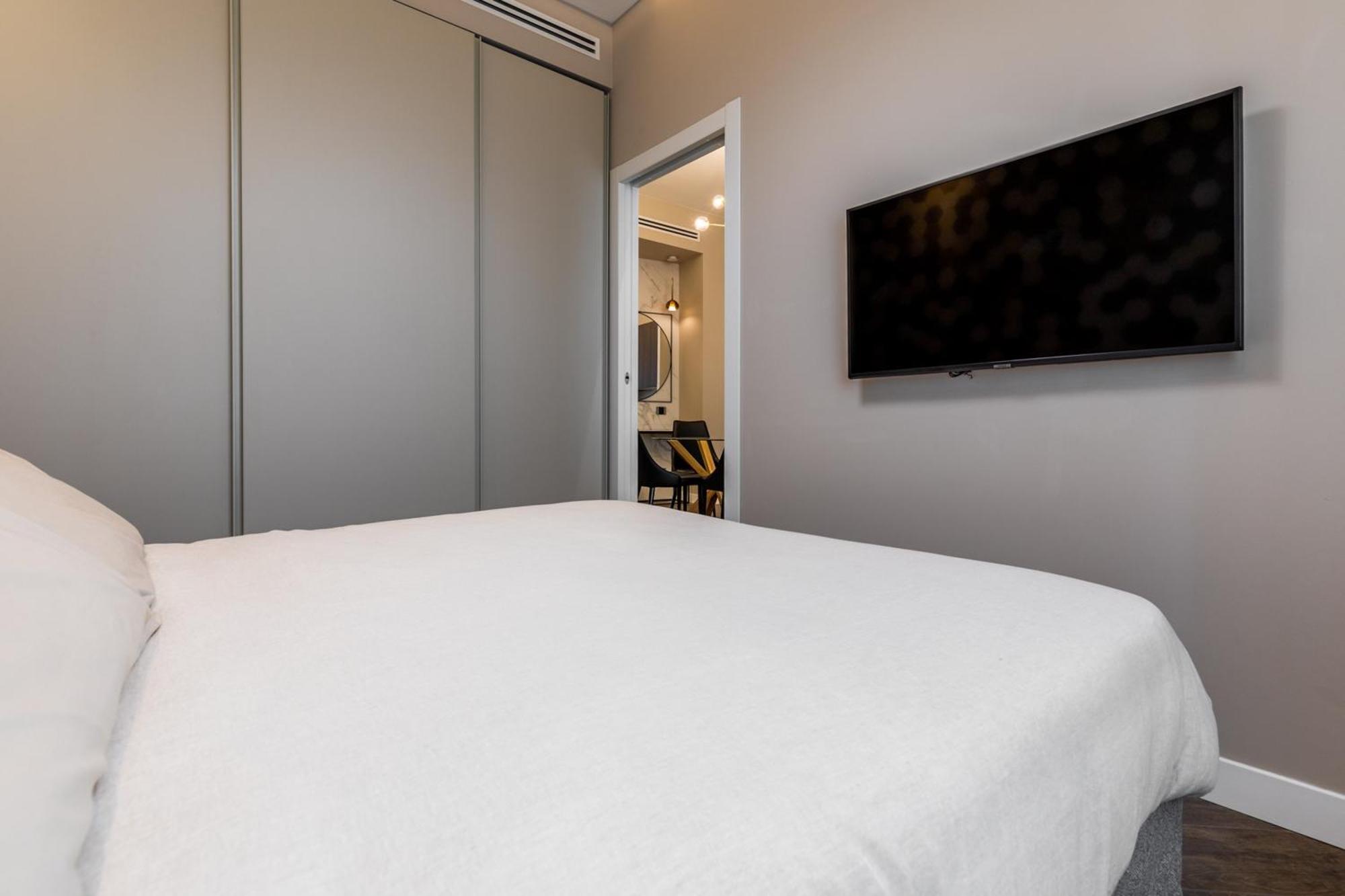 Duomo Elegant Apartment มิลาน ภายนอก รูปภาพ