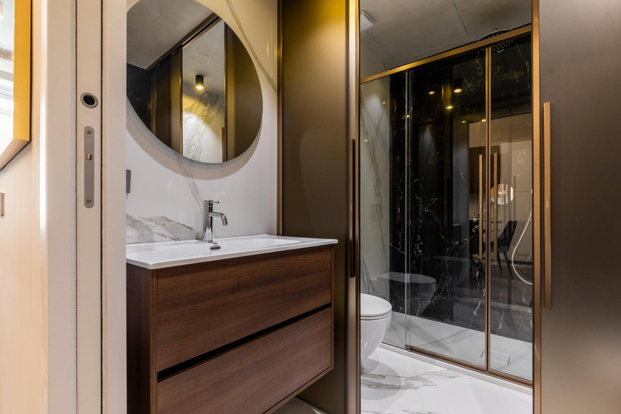 Duomo Elegant Apartment มิลาน ภายนอก รูปภาพ